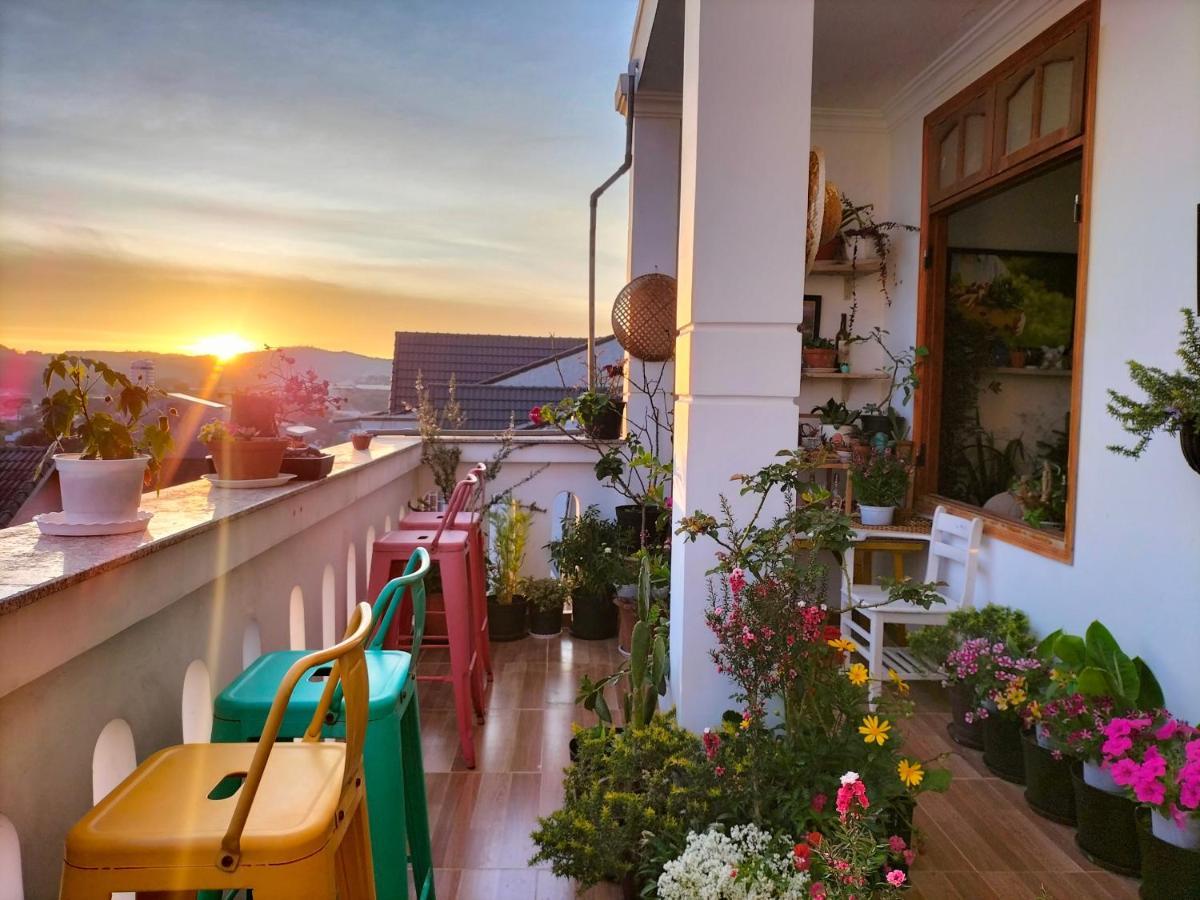 Strawberry Hotel Dalat Zewnętrze zdjęcie