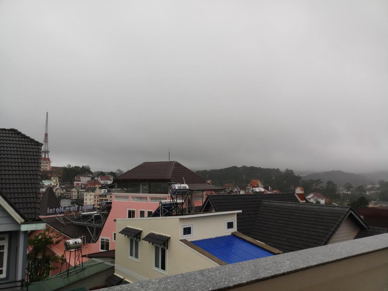 Strawberry Hotel Dalat Zewnętrze zdjęcie