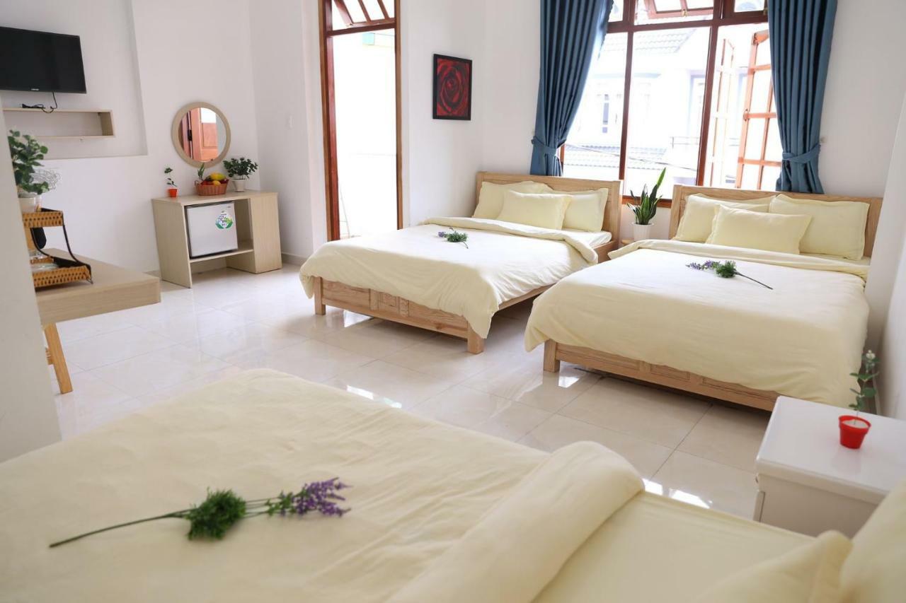 Strawberry Hotel Dalat Zewnętrze zdjęcie