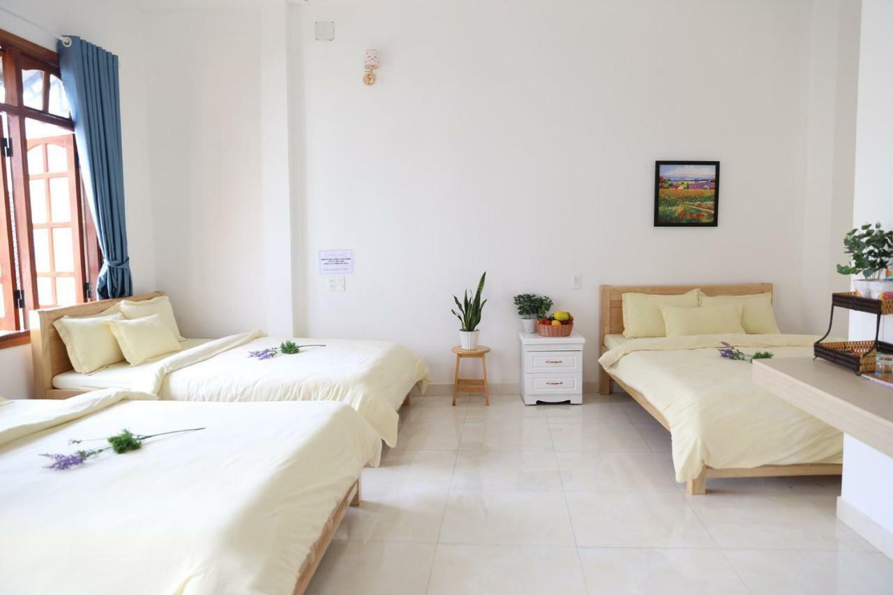 Strawberry Hotel Dalat Zewnętrze zdjęcie
