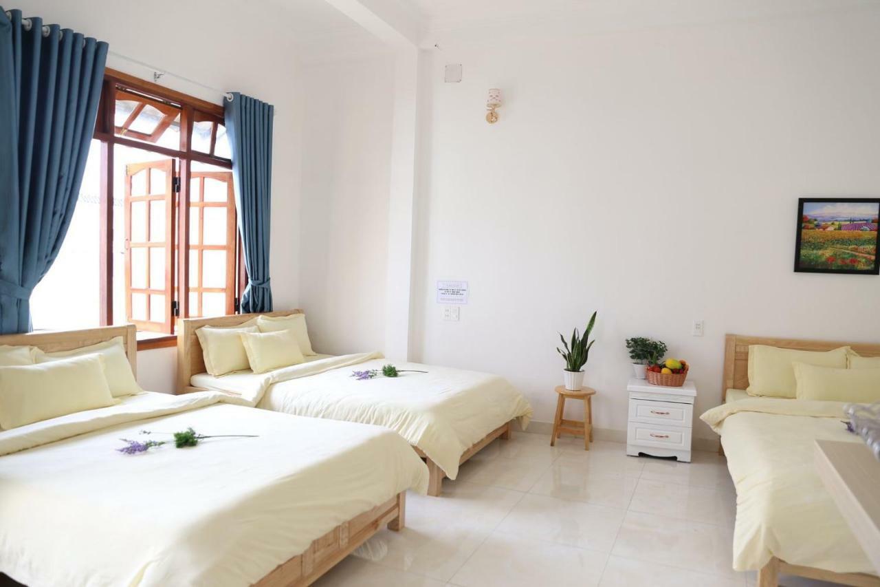 Strawberry Hotel Dalat Zewnętrze zdjęcie
